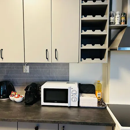 Leilighet - Free Parking And Wi-fi *