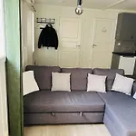 Apartment - Free Parking And Wi-fi *